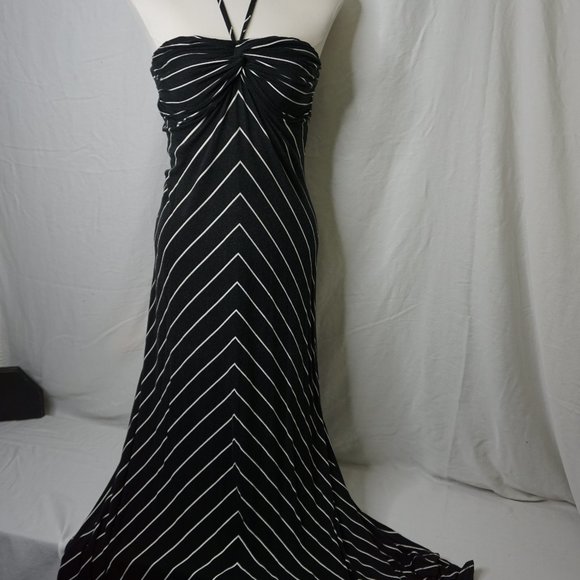 J Lopez striped BEACHY Navy/White Halter Maxi stretchy flattering size M - Picture 7 of 7